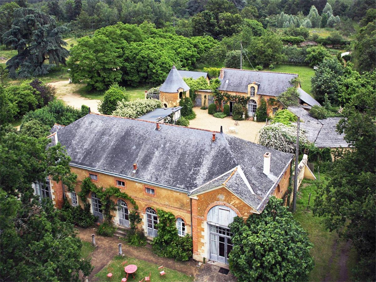 Chateau De Chambiers Durtal Exteriör bild