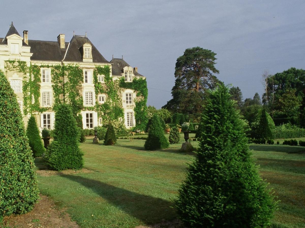 Chateau De Chambiers Durtal Exteriör bild